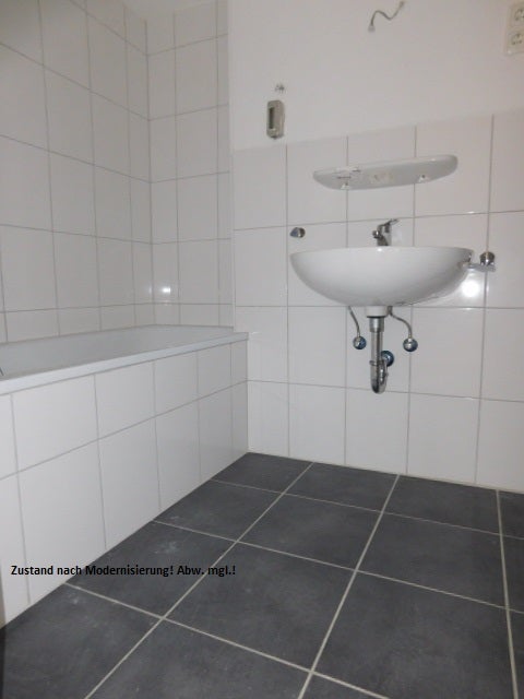 Renoviert und bezugsfertig... Schicke 2-Zimmerwohnung im EG mit Balkon zentral gelegen... - Foto 5