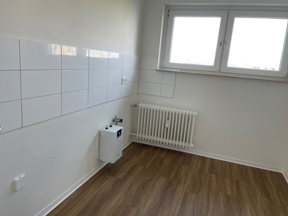 Sanierte 3-Zimmerwohnung mit Balkon - Foto 3
