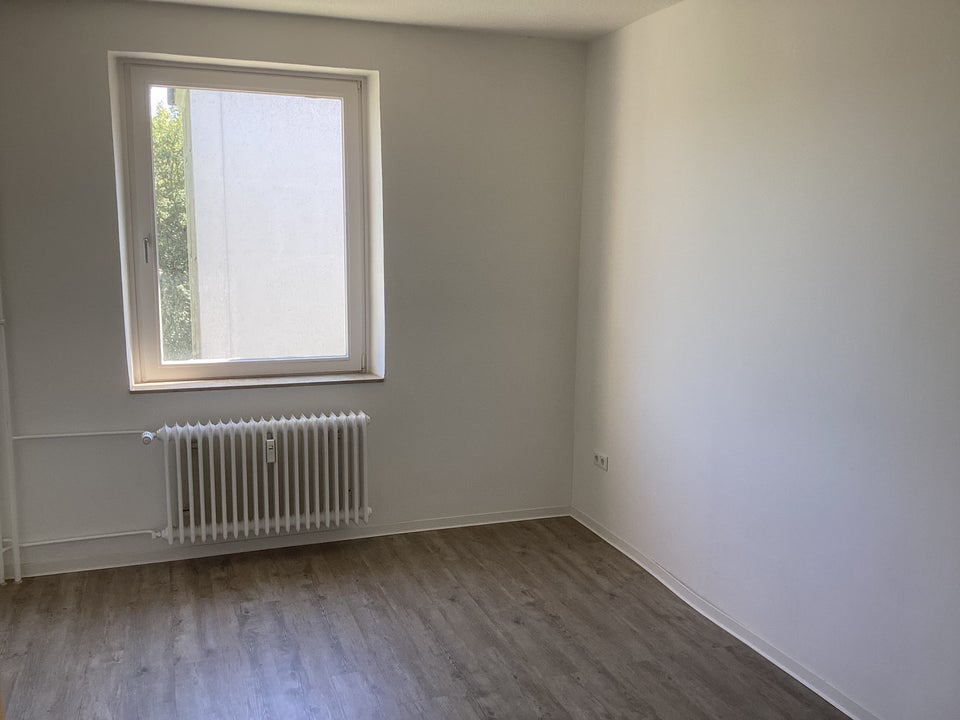 Wo das Leben so spielt - günstig geschnittene 3-Zimmer-Wohnung im Keplerkiez - Photo 1