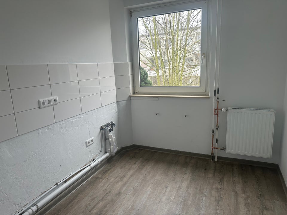 Renovierte 2,5-Zimmer-Wohnung im Erdgeschoss - Foto 2