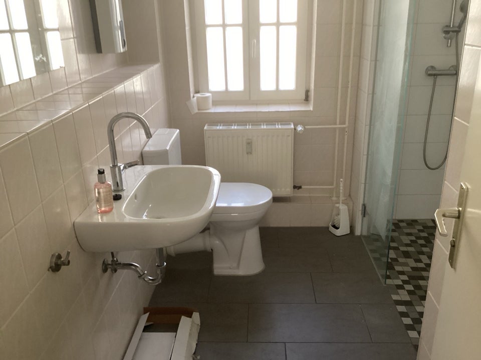 Nette Nachbarn gesucht: große 2-Zi.-Wohnung mit Balkon und ebenerdiger Dusche - Photo 3