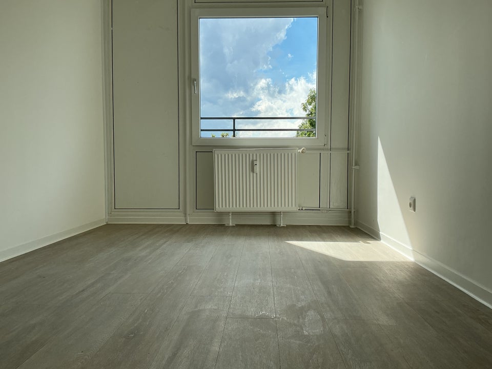 Auf gute Nachbarschaft: praktische 3-Zimmer-Wohnung mit Balkon! - Foto 2