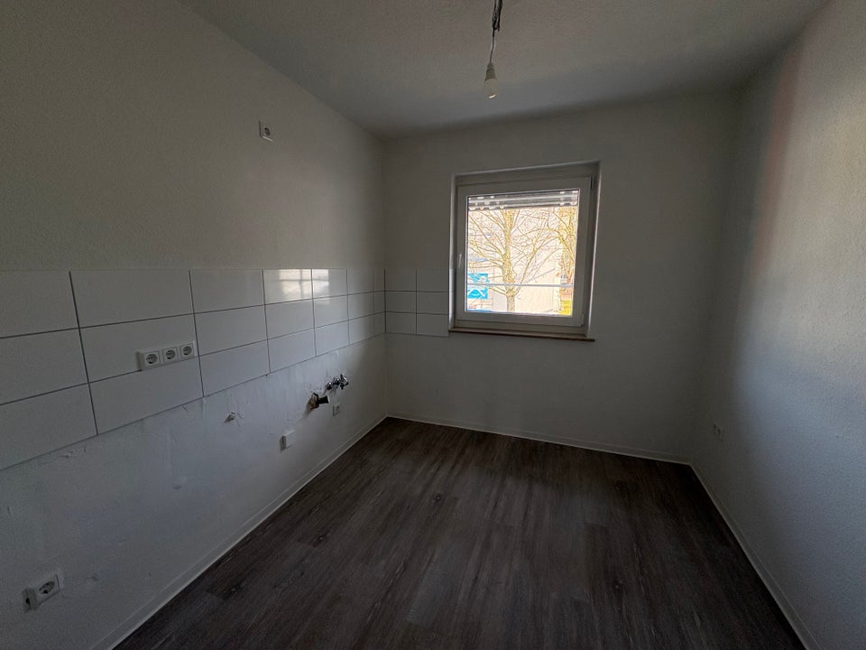 Zukunftssicher wohnen – modernisierte 2-Zimmer-Wohnung mit Balkon - Photo 1