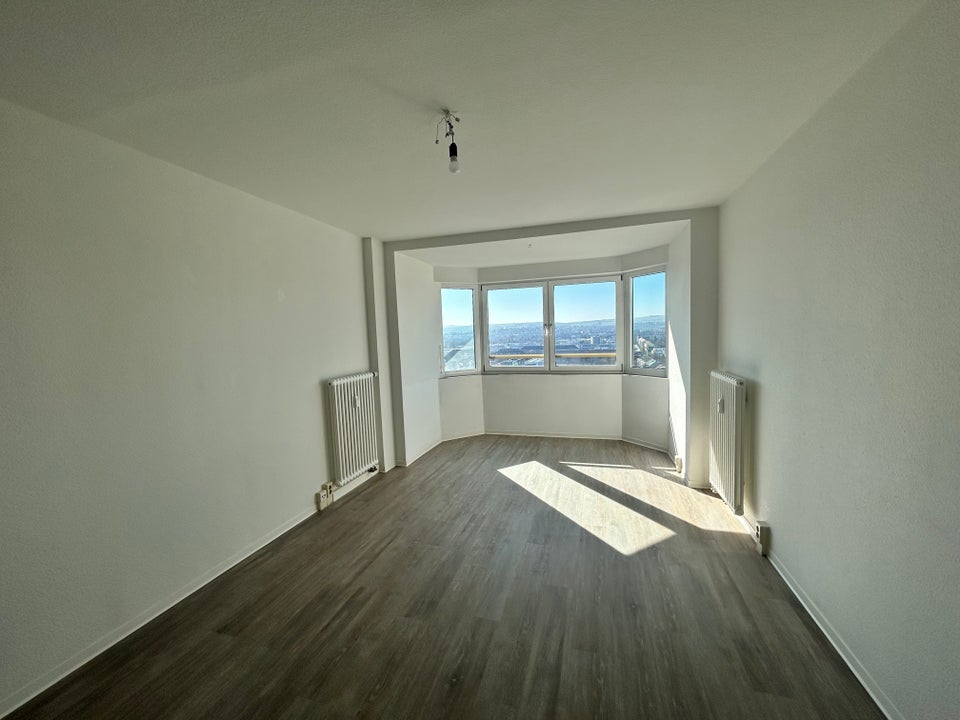Geräumige 3 Zimmerwohnung mit tollem Südblick - Betreutes Wohnen im Haus möglich! - Foto 1