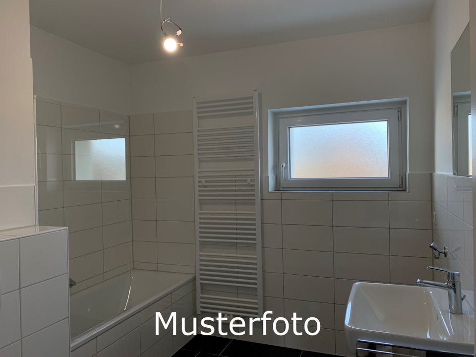 Terrasse und Balkon! Toll geschnittene 3,5-Zimmer-Wohnung - Foto 2