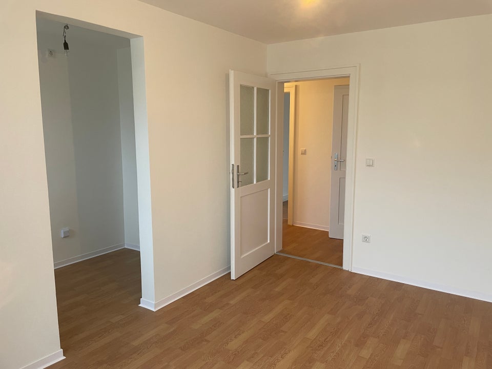 Lust auf Veränderung! Renovierte 2,5-Zimmer-Wohnung mit Balkon - Photo 3