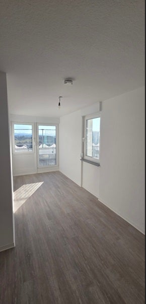 Für Sie renoviert! 2-Zimmer-Wohnung mit Dachterrasse - Foto 2