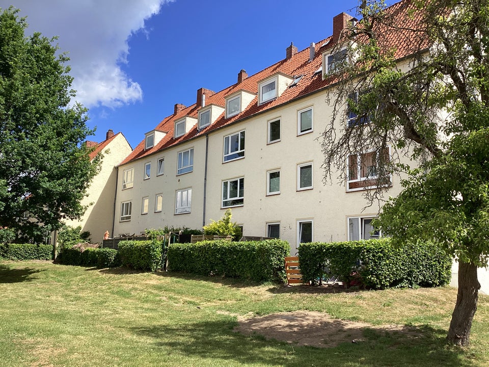 Stop! Sanierte 2,5-Zimmer-Wohnung, sofort anmietbar! - Photo 3