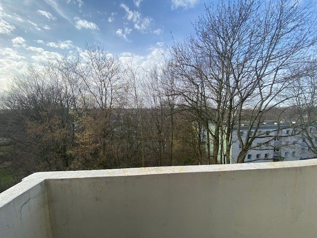 Schöne Wohnung sucht Mieter: interessante 2-Zimmer-Wohnung mit Küche und Balkon - Photo 3