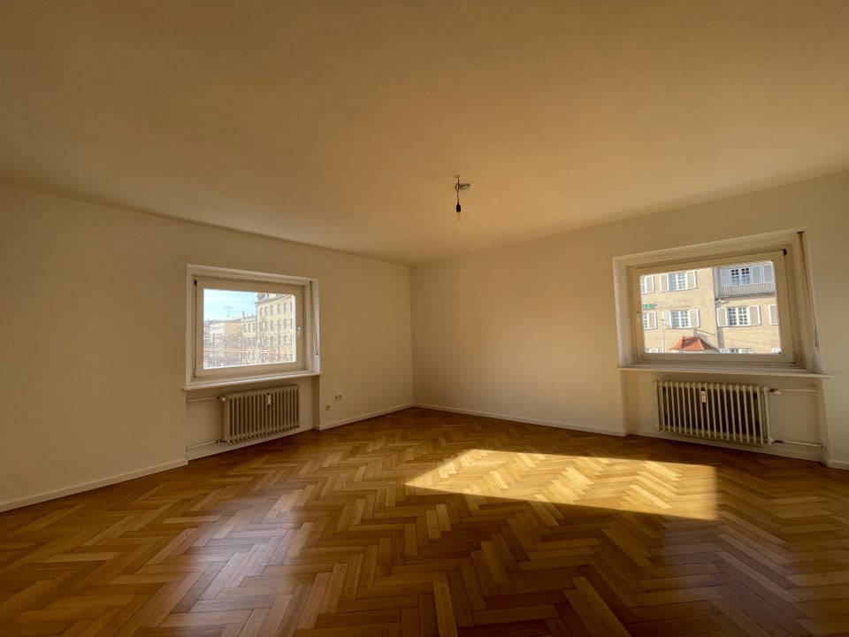 Modernisierte Altbau-Exklusivität auf 147 m² - Foto 1