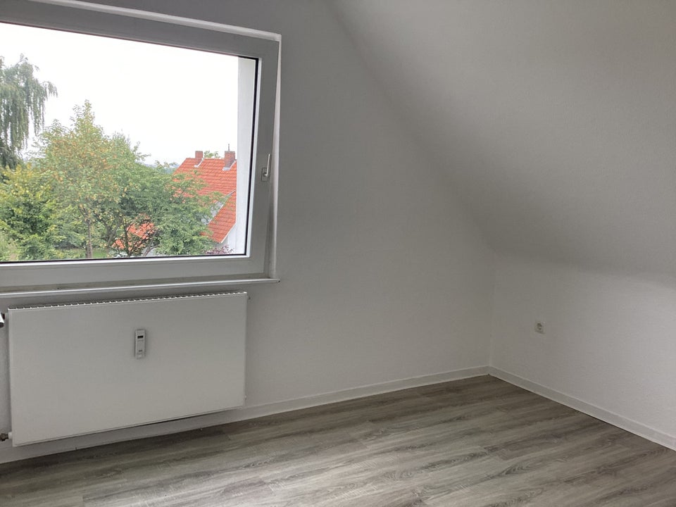 Barsinghausen am Deister: Frisch renovierte 3,5-Zimmer- Wohnung ca. 58 m² sofort verfügbar - Photo 4