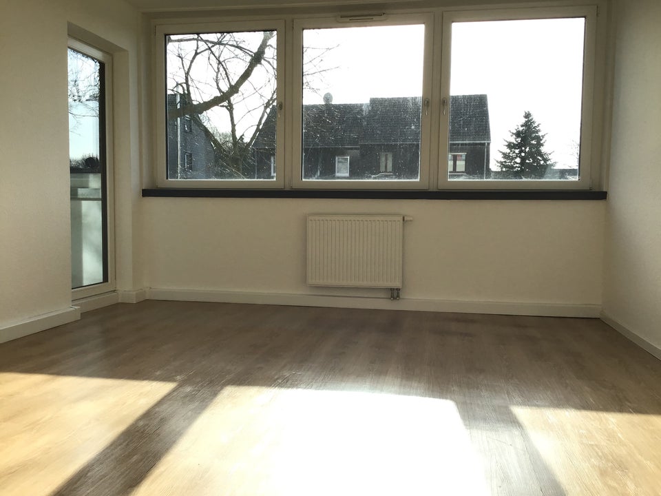 Praktische 2-Zimmer-Wohnung mit tollem Balkon! - Foto 4