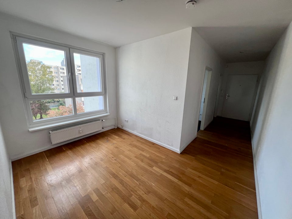 Modern, ruhig und dennoch zentral + zwei Monate Grundmietfrei - ab sofort! - Photo 1