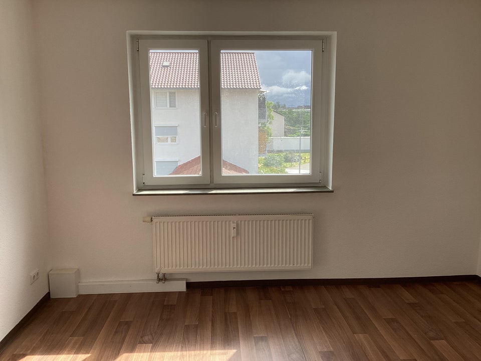 Gemütliches Zuhause mit Balkon und Tageslichtbad - Photo 3
