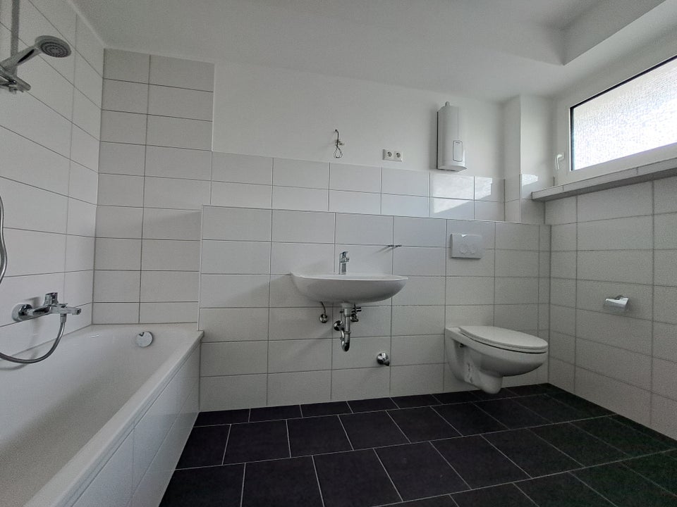 Ansprechende und renovierte1-Raum-Wohnung in grüner Umgebung sucht neuen Mieter... - Photo 2
