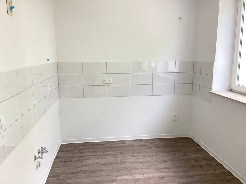 Moderne 3-Zimmer-Wohnung mit Balkon - Photo 2