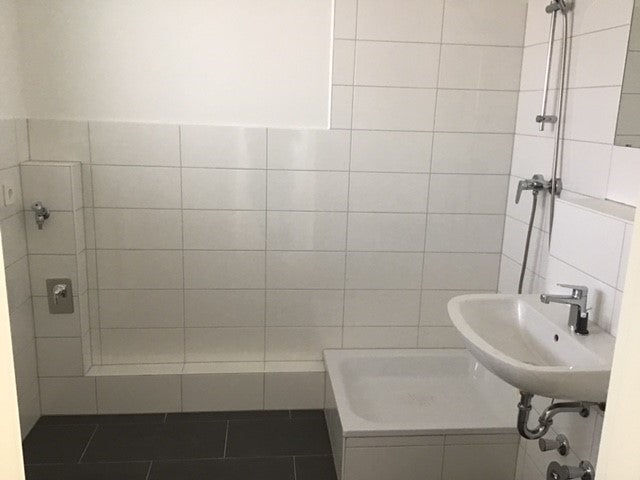 Moderne Wohnung für Singles und Paare - Photo 2