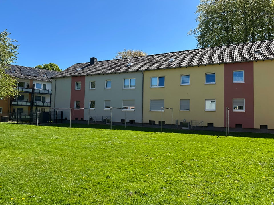 Wohnglück - zentrale 2,5-Wohnung mit bodengleicher Dusche! - Photo 4