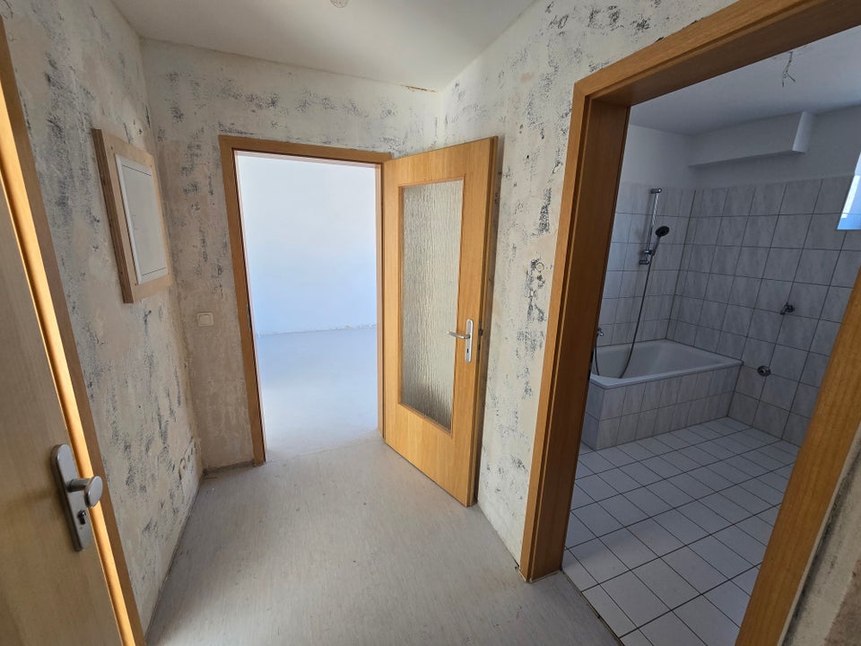 2 Zimmer plus Wohnküche in Düsseldorf Reisholz - Photo 5