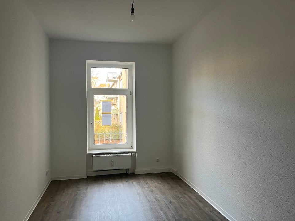 Auf gute Nachbarschaft: günstig geschnittene 2,5-Zi.-Wohnung - Photo 4