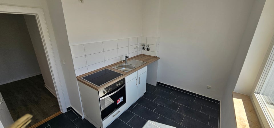 Endlich Zuhause: frisch sanierte 3-Zimmer-Wohnung - Photo 1