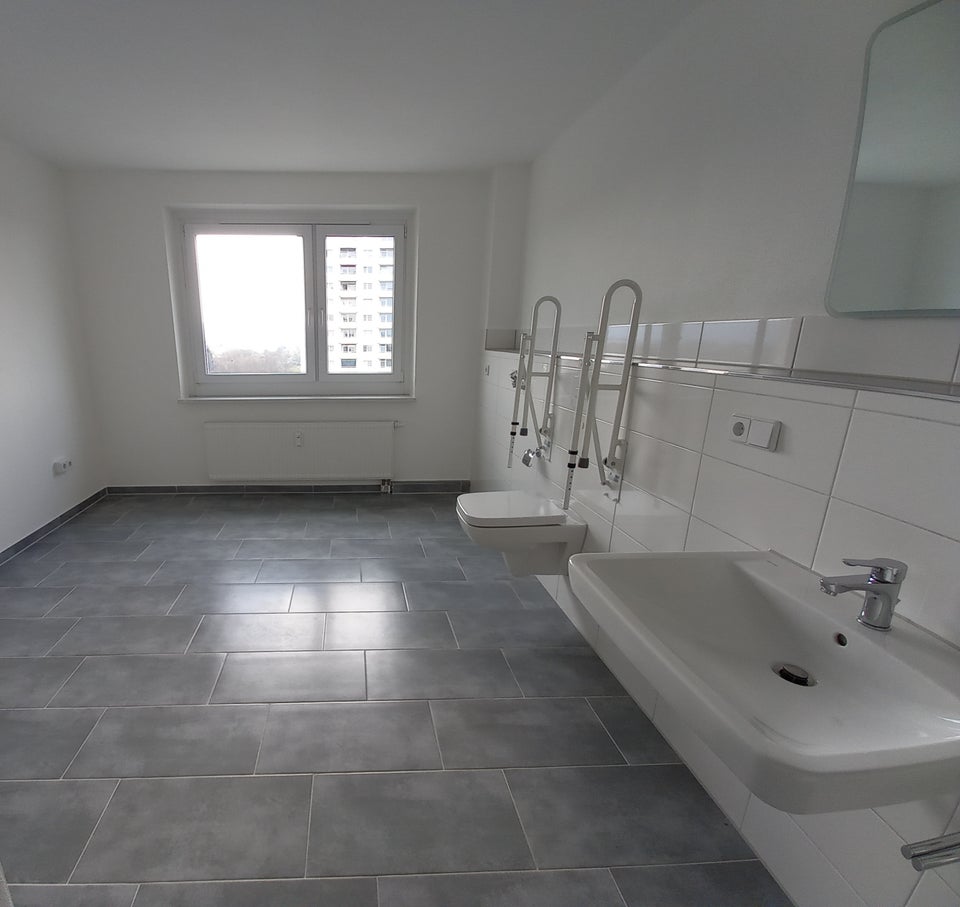Eine geräumige 2 Raumwohnung mit bodengleicher Dusche - auch für Rollstuhlfahrer geeignet - Photo 1