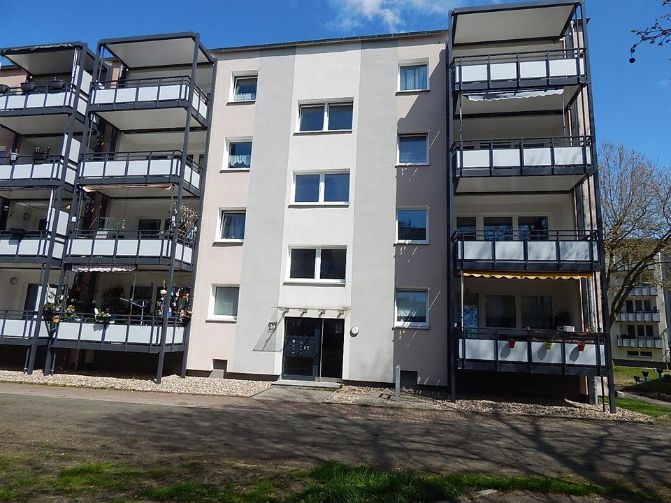Jetzt besichtigen! Hier fühlen Sie sich wohl: ansprechende 3,5-Zimmer-Wohnung - Foto 2