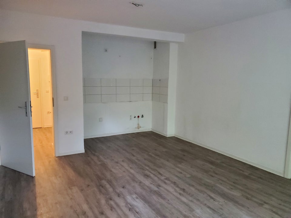 Ruhrallee: Schickes 1,5-Raum-Appartement mit Balkon in sehr zentraler Lage - Photo 2