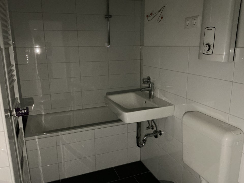 Schöner Wohnen in dieser individuellen 3-Zimmer-Wohnung mit Balkon! - Foto 3