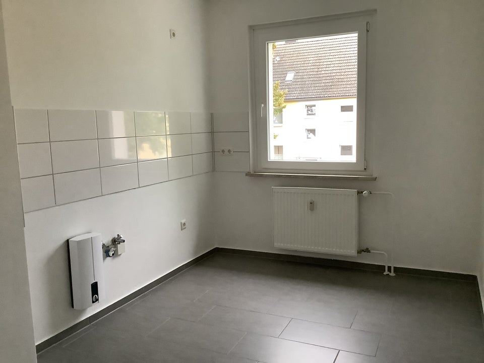 Ansprechend modernisierte Wohnung mit Duschbad und großer Küche - Photo 2