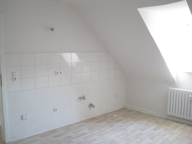 Da kommt man gern Heim. interessante 2-Zi.-DG - Photo 3