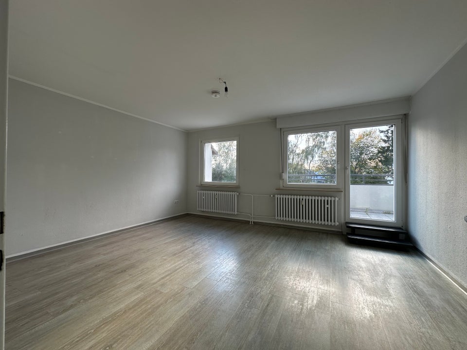 Preisgünstige, zentrale 3,5-Zimmer-Wohnung - Foto 2