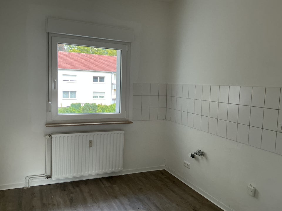 Frisch modernisiert: gut geschnittene 3-Zimmer Wohnung in ruhiger Lage! - Foto 3