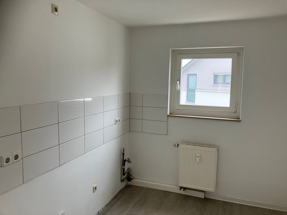 Zuhause fühlen: geräumige 4-Zimmer-Wohnung - Photo 2
