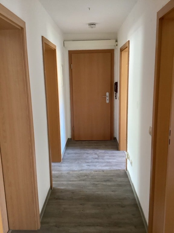2,5 Zimmer mit Balkon, Einzug sofort - Foto 2