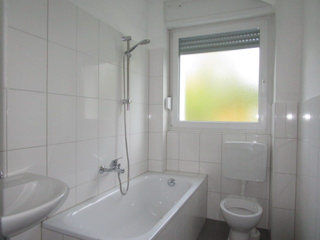 Ihr neues Zuhause: praktische 3-Zimmer-Wohnung - Photo 3