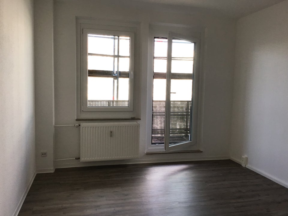Sie suchen eine 2-Zimmer-Wohnung mit Balkon - hier ist SIE! - Foto 1