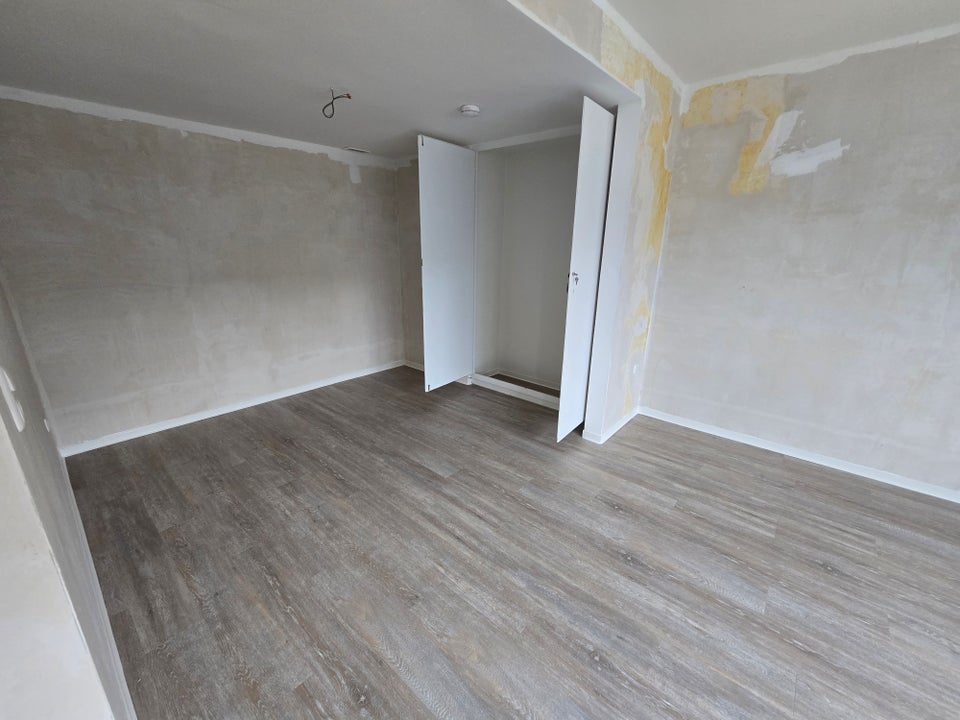 Saniertes Single-Appartment direkt in der Eller-Einkaufsstraße - Foto 3
