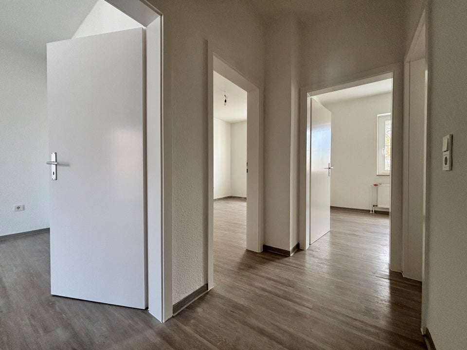 TOP renoviert! Gemütliche 2-Zimmer Wohnung in traumhaft schöner Wohnsiedlung am Wald - Photo 3