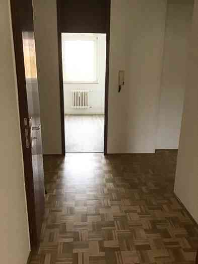 Renovierte 3-Zimmer-Wohnung mit Balkon sucht nette Mieter - Photo 4