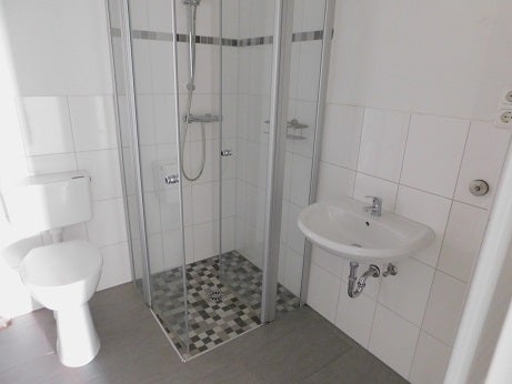 Großzügige 2 Zimmer Wohnung mit Wohnküche inkl. Einbauküche ! - Photo 2