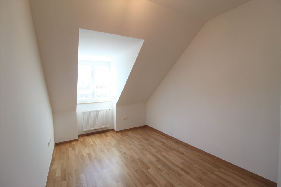 Wohn(t)raum unterm Dach: Moderne 4-Zi.-Whg. mit Dachloggia - Foto 5