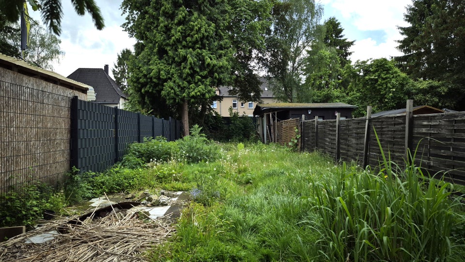 bezugsfertig renovierte 3-Zimmer-Wohnung mit Einfamilienhaus-Charakter und Garten! - Foto 3