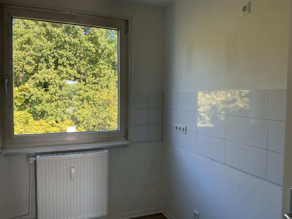 Lust auf Veränderung: interessante 4-Zimmer-Wohnung mit Balkon! - Foto 3