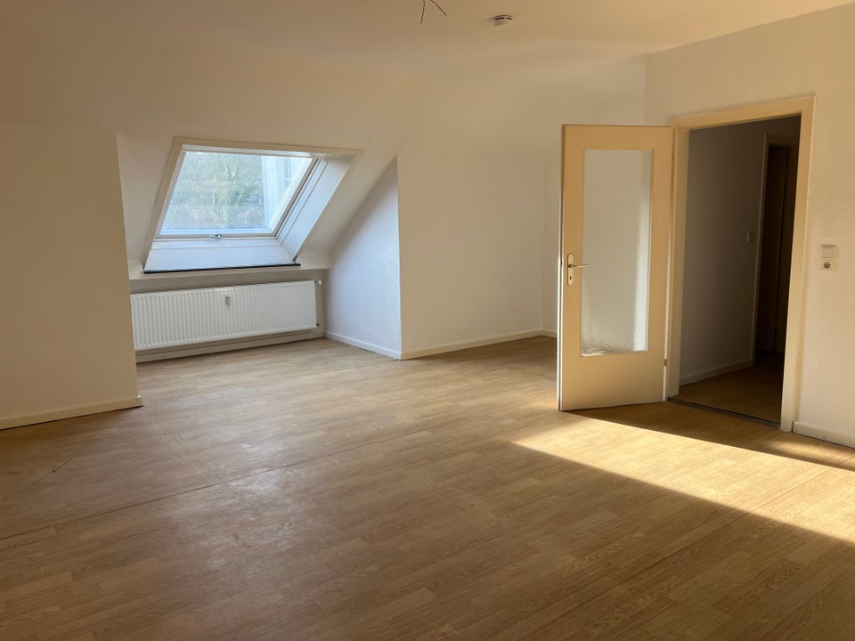 Neue Wohnung, neues Glück! Günstige 1-Zi.-Wohnung mit Ausblick - Foto 4