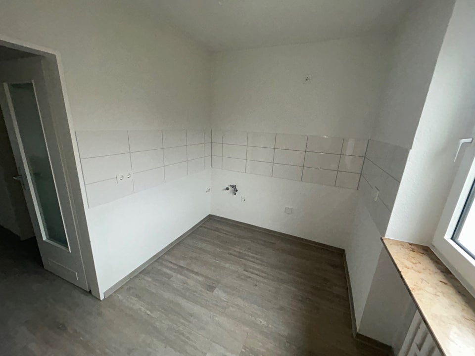 2-Zimmer-Wohnung mit großem Balkon - Foto 1