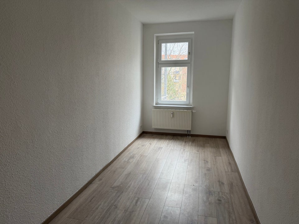 Leipzig Leutzsch Brehmestraße- 3 Zimmer Wohnung mit Balkon - Photo 1