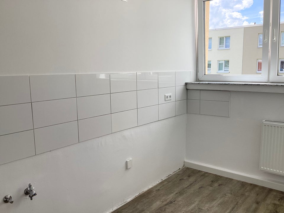 Großzügig geschnittene 3-Zimmer-Wohnung mit Tageslichtbad und Balkon - Foto 2