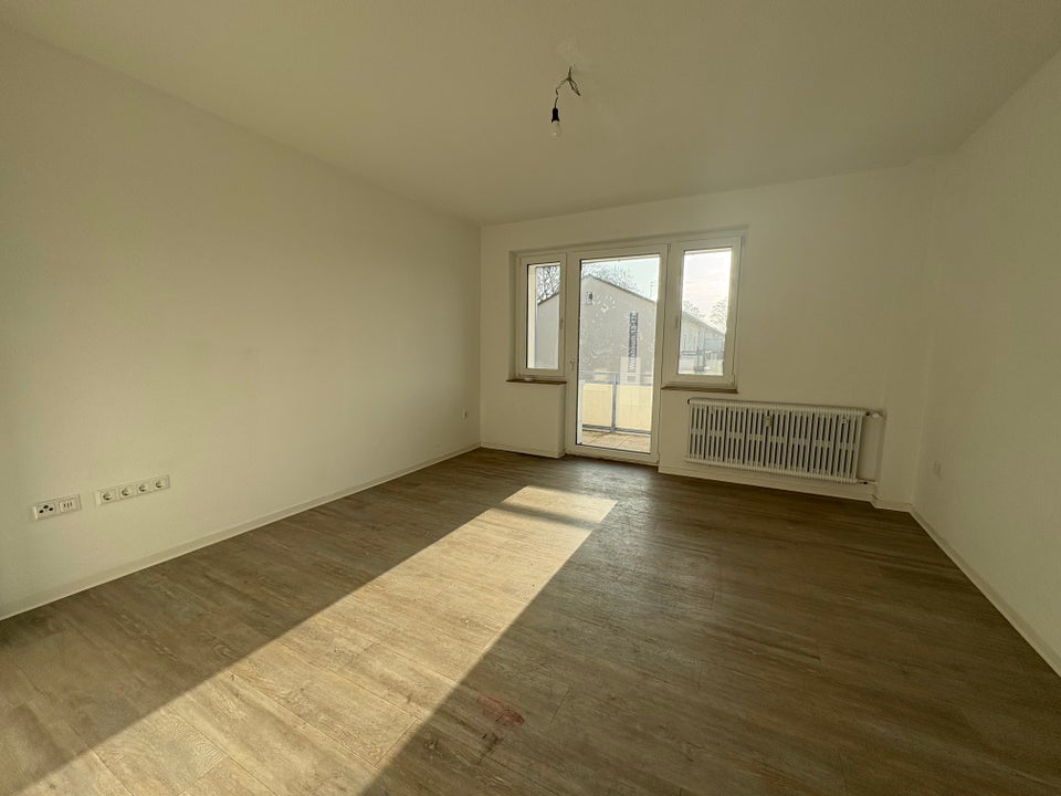 Attraktive 3-Zimmer-Wohnung im Erdgeschoss – Balkon & Wohlfühlcharakter - Foto 1