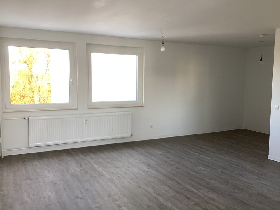 Schönes und altengerechtes 1-Zimmer-Appartment mit großem Balkon - Photo 1